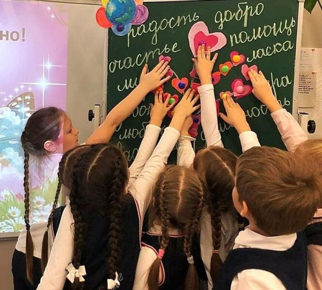 Хрустальная мама — так называет себя Анастасия Семенова, страдающая редким заболеванием — несовершенным остеогенезом