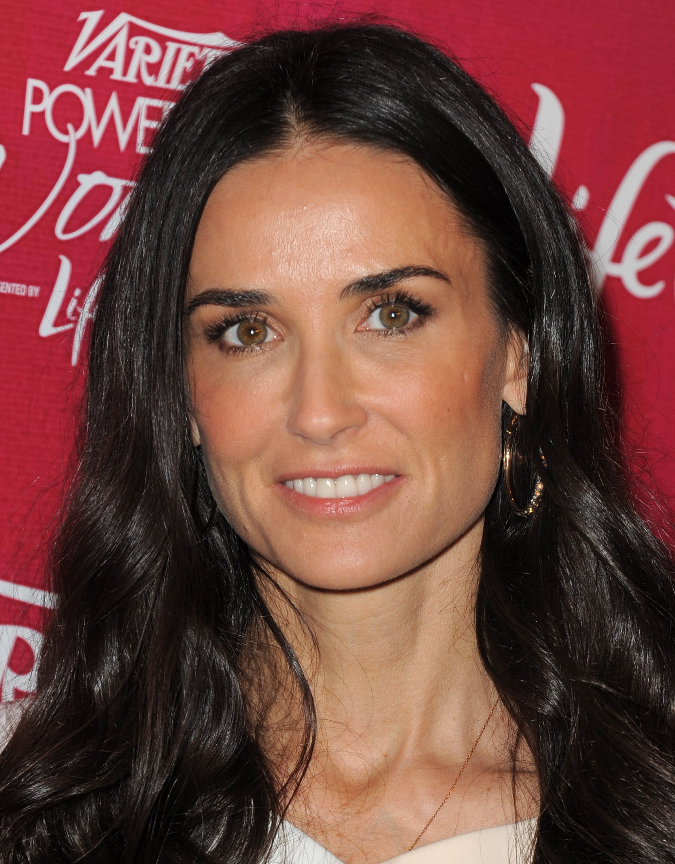 Деми
       
            мур
      
              / 
            demi moore