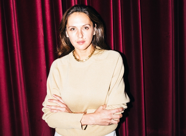 Margosha — инди-поп-певица, поющая под живые инструменты. стала популярна благодаря песне «лови», появившейся в сериале «257 причин, чтобы жить».