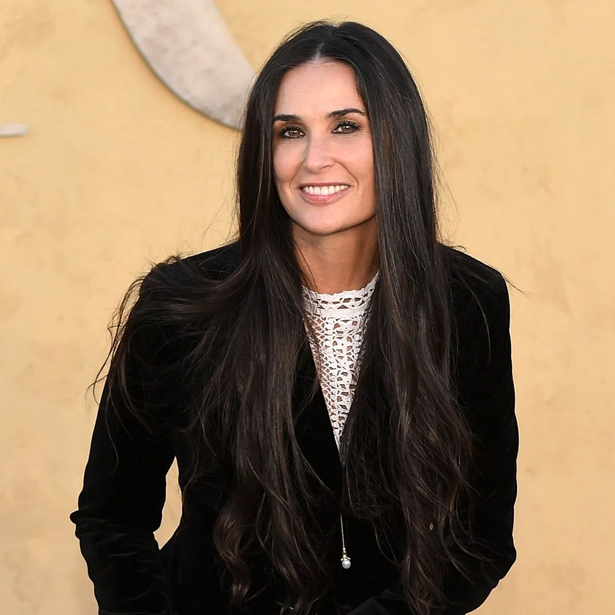 Деми
       
            мур
      
              / 
            demi moore