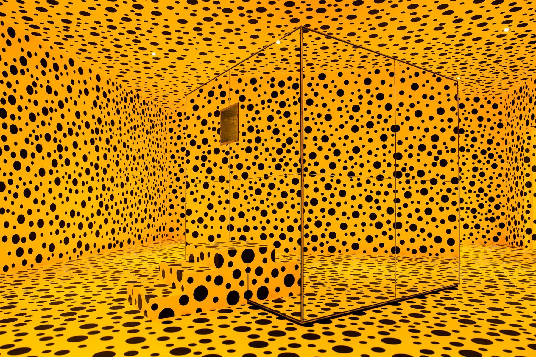 Yayoi kusama: 9 mind-blowing works of art