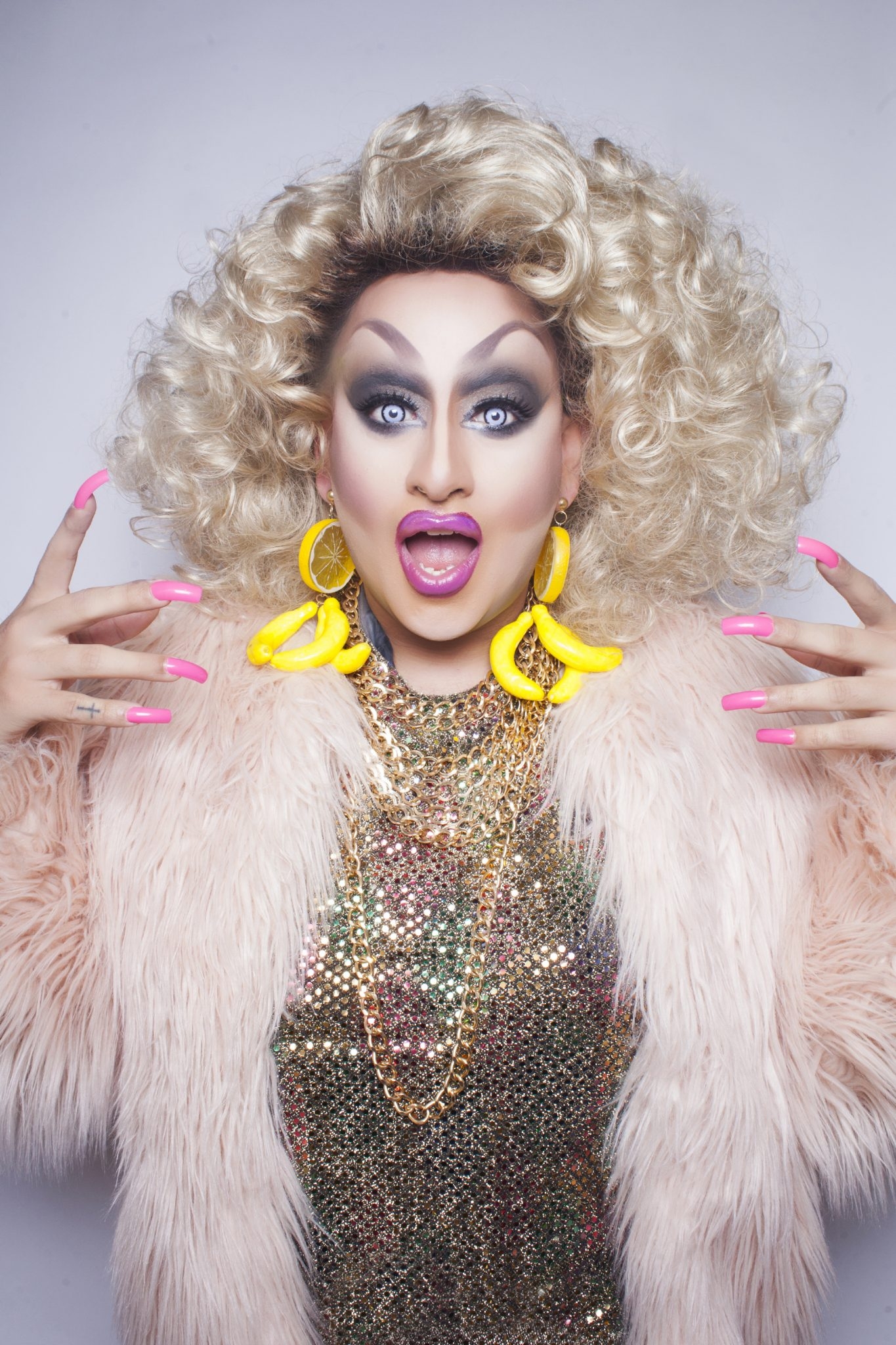 Where to find all the drag race alums in aj and the queen