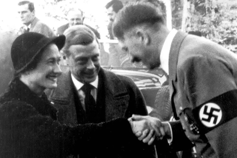 10 февраля 1962 года - произведён обмен советского разведчика вильяма фишера (рудольфа абеля) на американского лётчика-шпиона  пауэрса